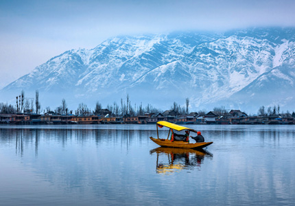 Delhi to Srinagar Mughal Garden and Dal Lake Tour