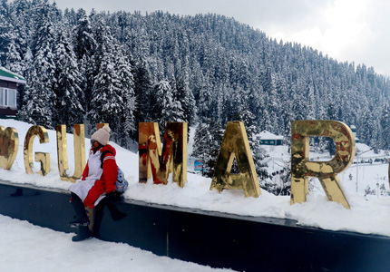 Jammu to Srinagar and Gulmarg Snow Experience Tour